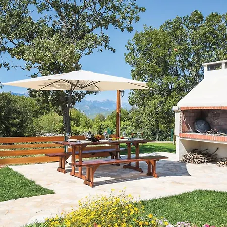 Lovely In With Kitchen * Blato na Cetini